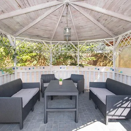 Letniskowe Forest Nad Morzem Сasa de vacaciones *